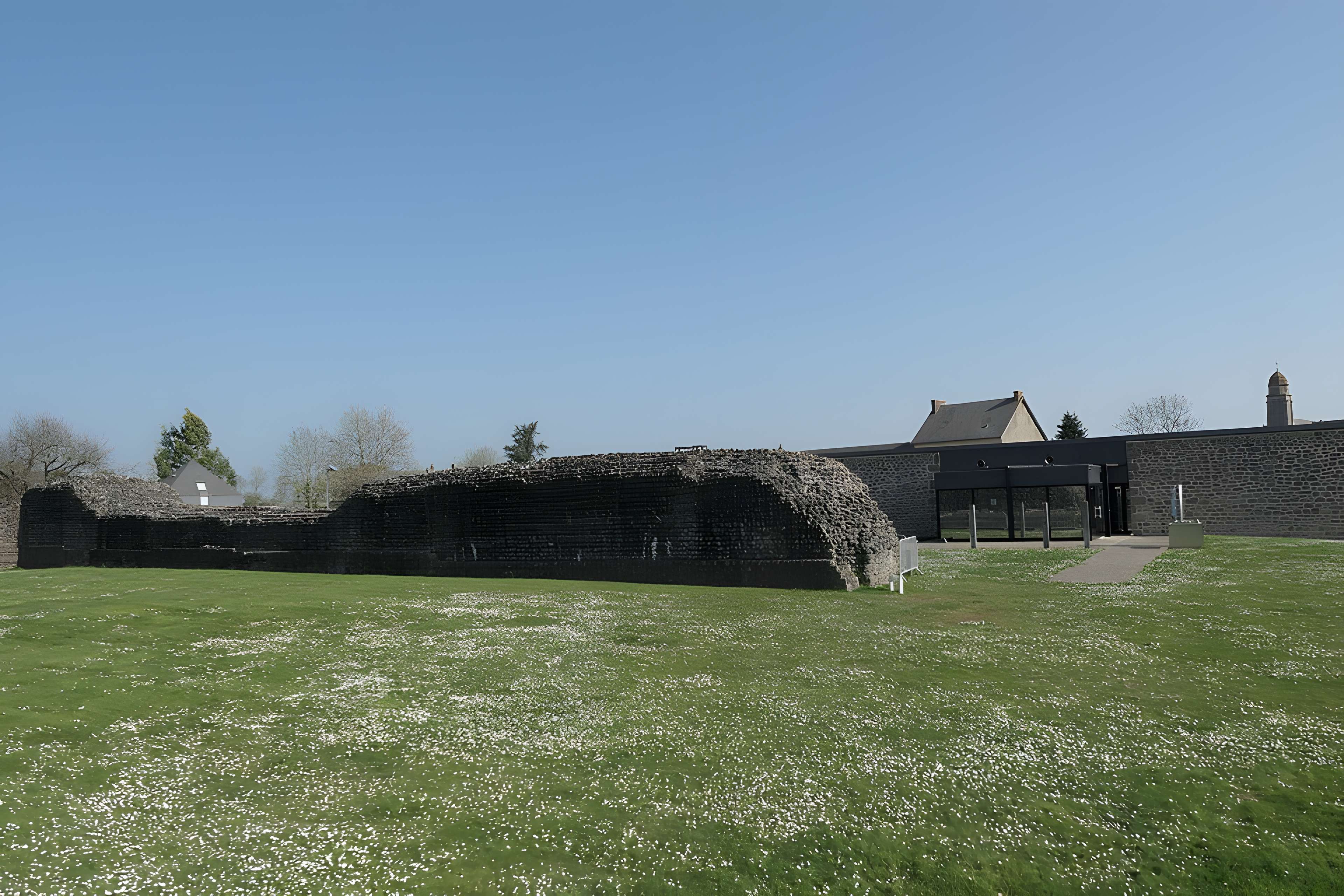 Site archéologique de Jublains (camp romain)