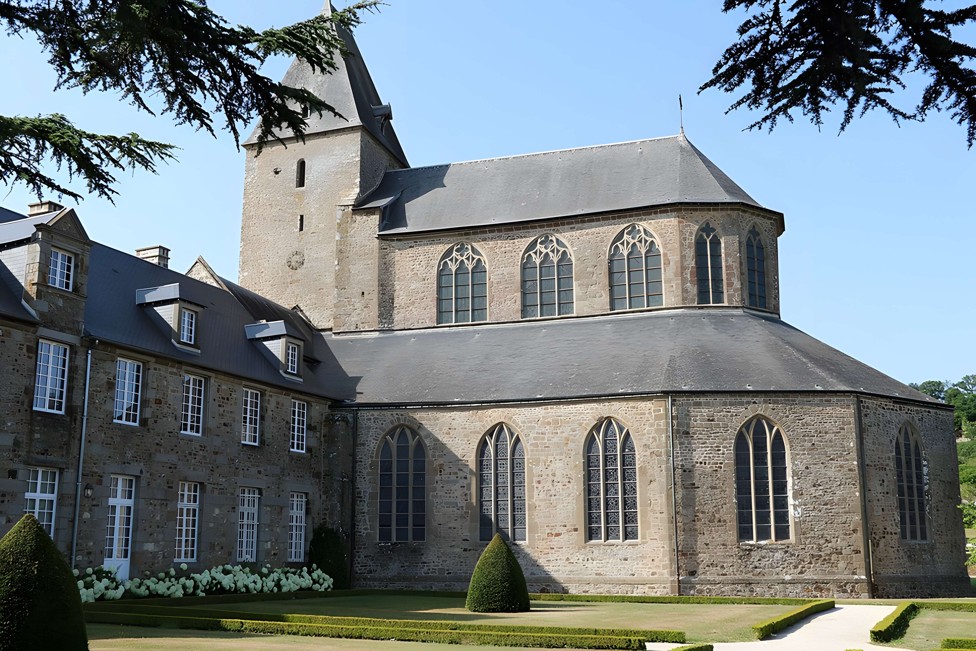 Abbaye de Lonlay
