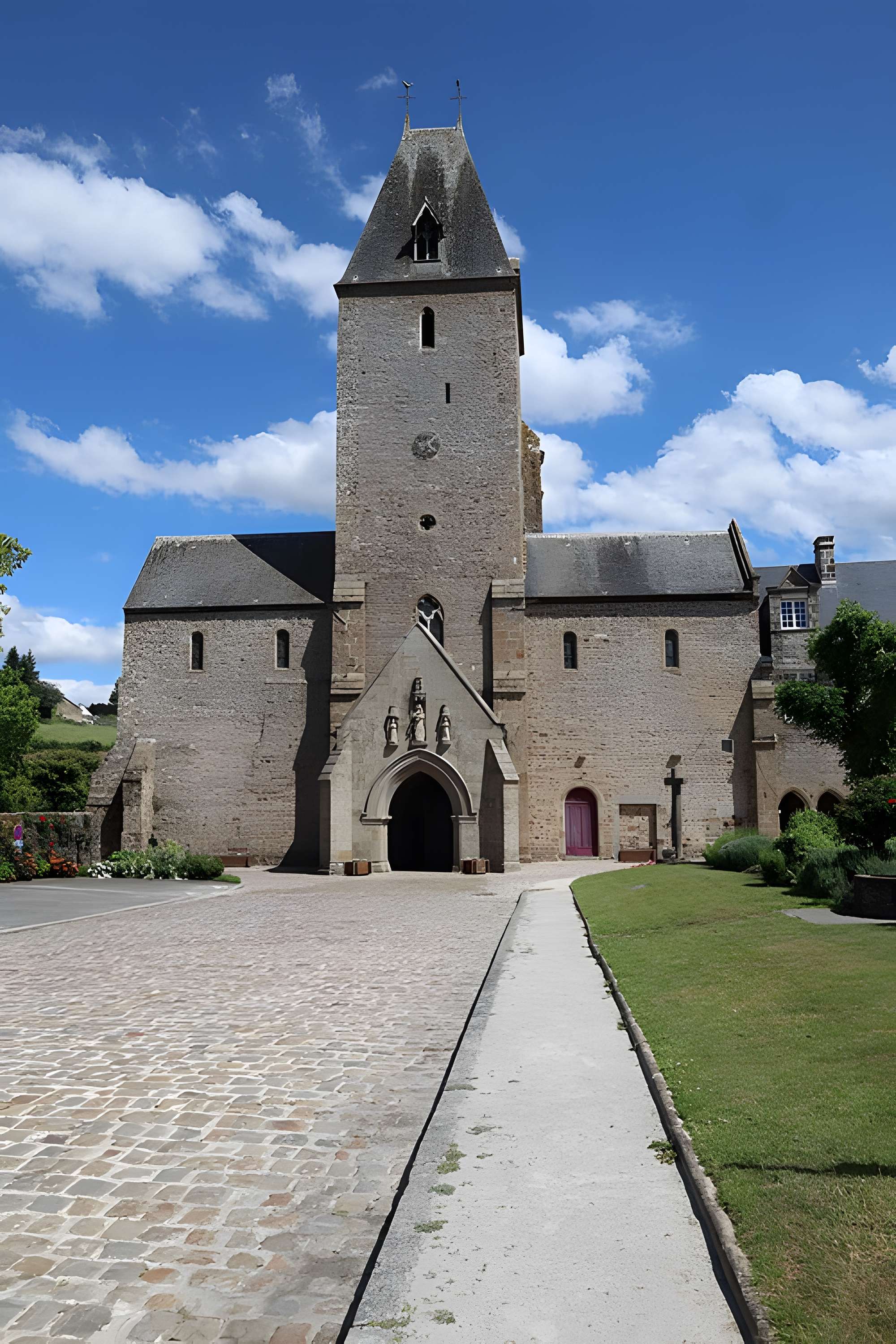 Abbaye de Lonlay