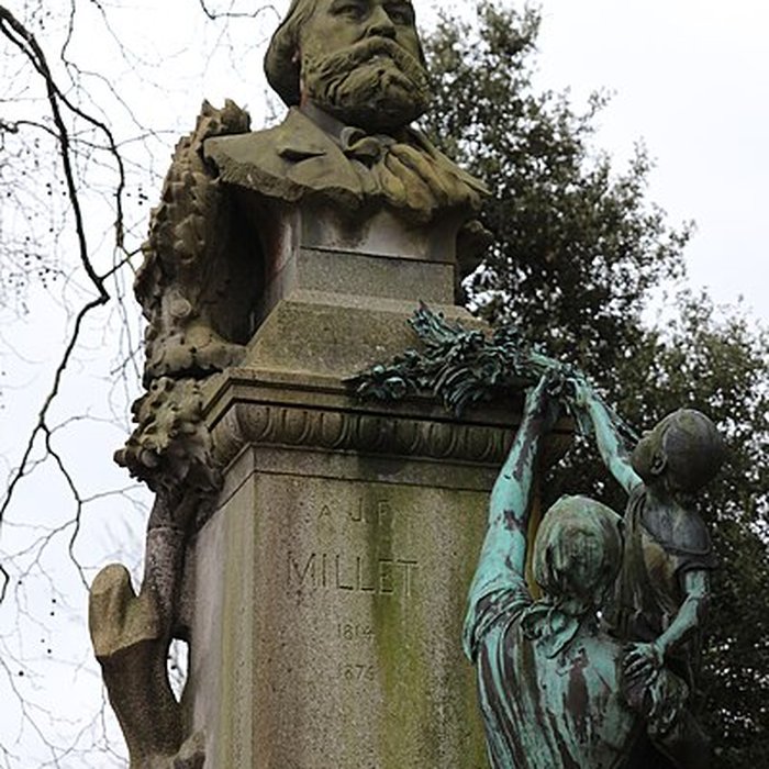Photo de Statue de Jean-François Millet dans le jardin public, à Octeville