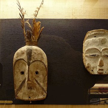 Musée napoléonien et musée africain annexes du musée national des châteaux de Malmaison et de Bois Préau