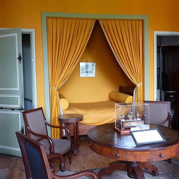 Musée napoléonien et musée africain annexes du musée national des châteaux de Malmaison et de Bois Préau