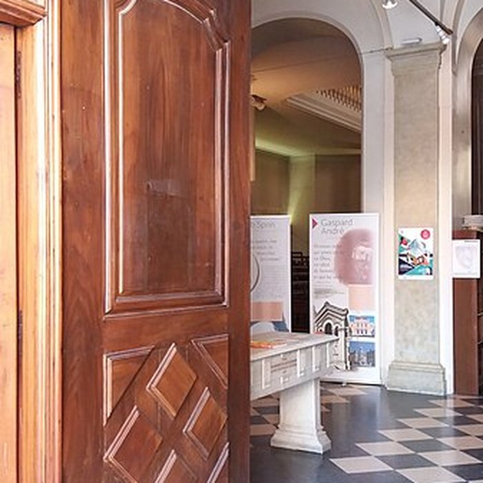 Photo de Ancienne Loge du Change, ancien Temple protestant