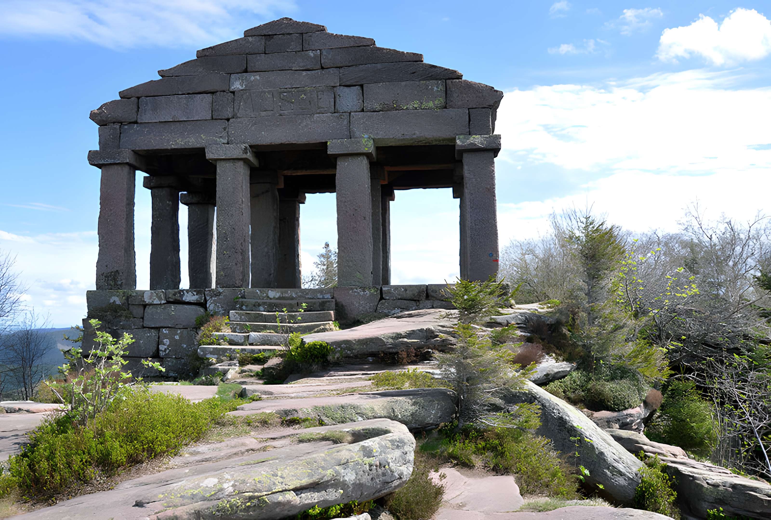 Temple du Donon à Grandfontaine