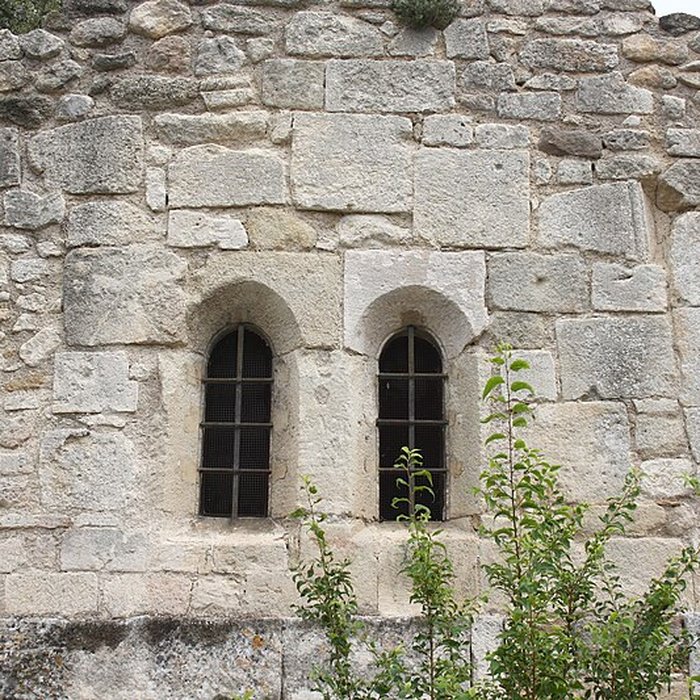 Photo de Temple romain de Château-Bas à Vernègues
