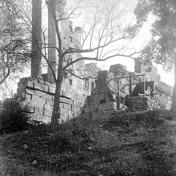 Temple romain de Château-Bas à Vernègues