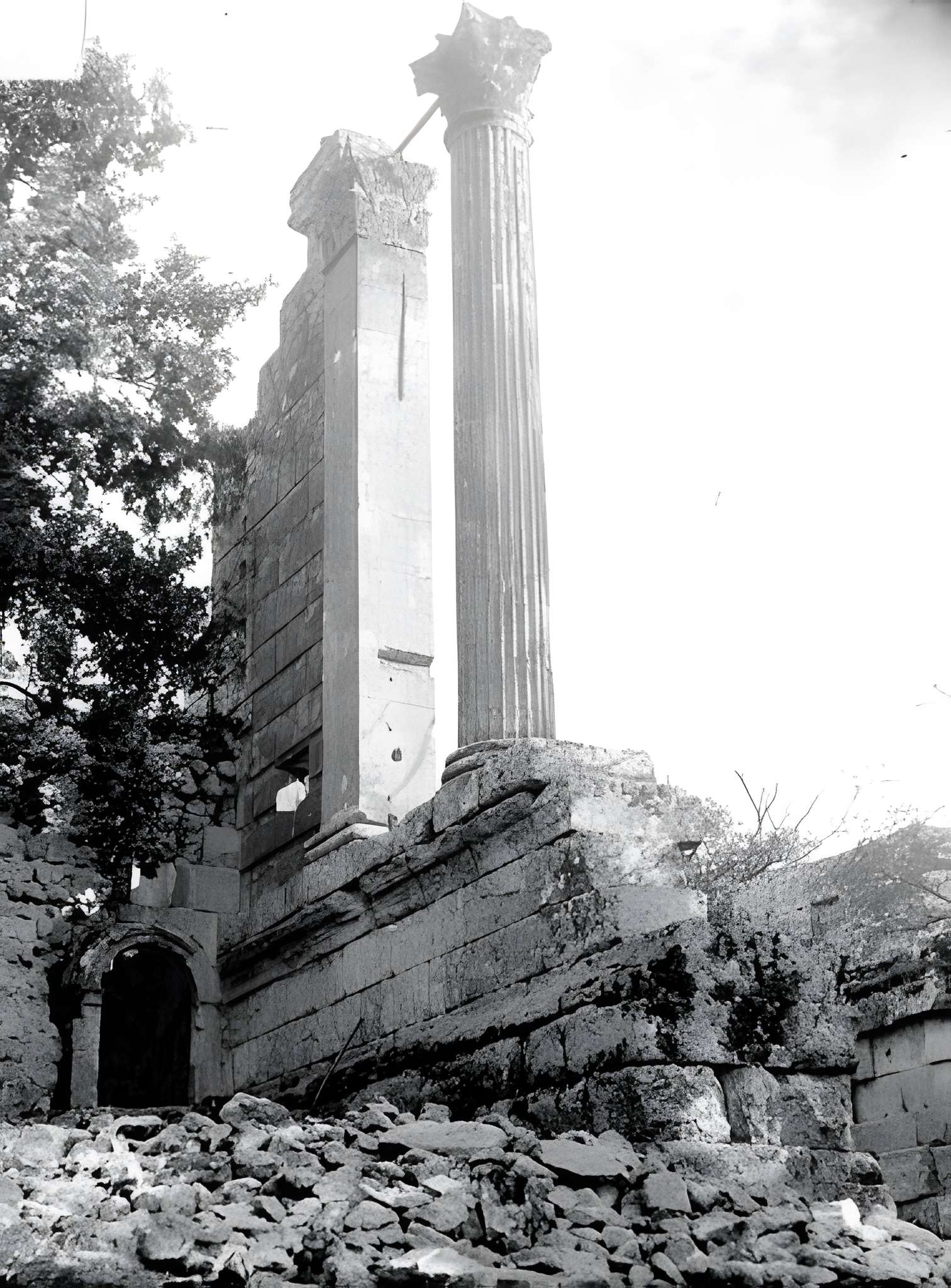 Temple romain de Château-Bas à Vernègues