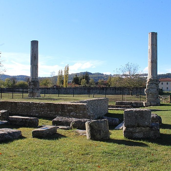 Photo de Temple romain dIzernore
