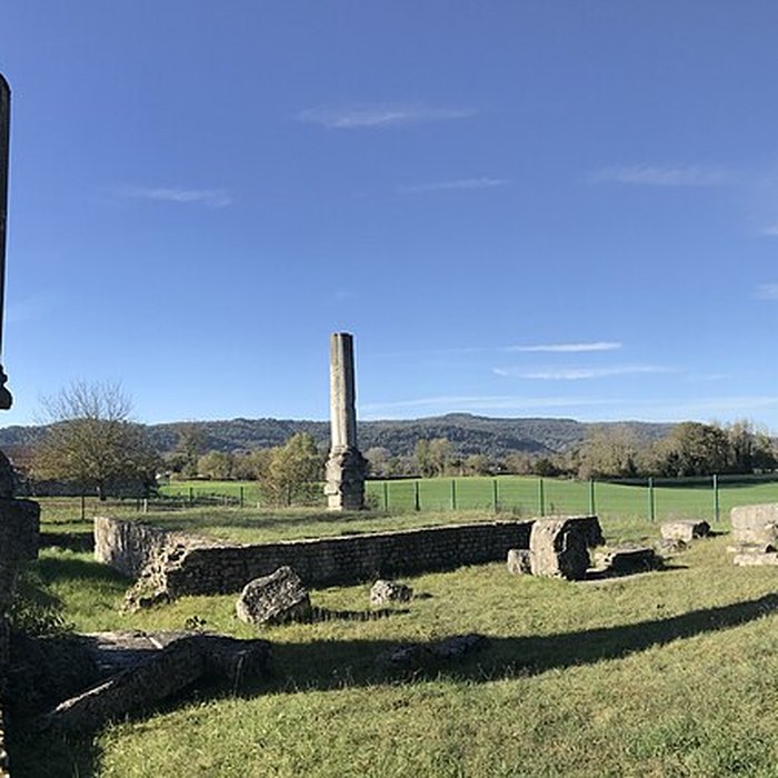 Photo de Temple romain dIzernore