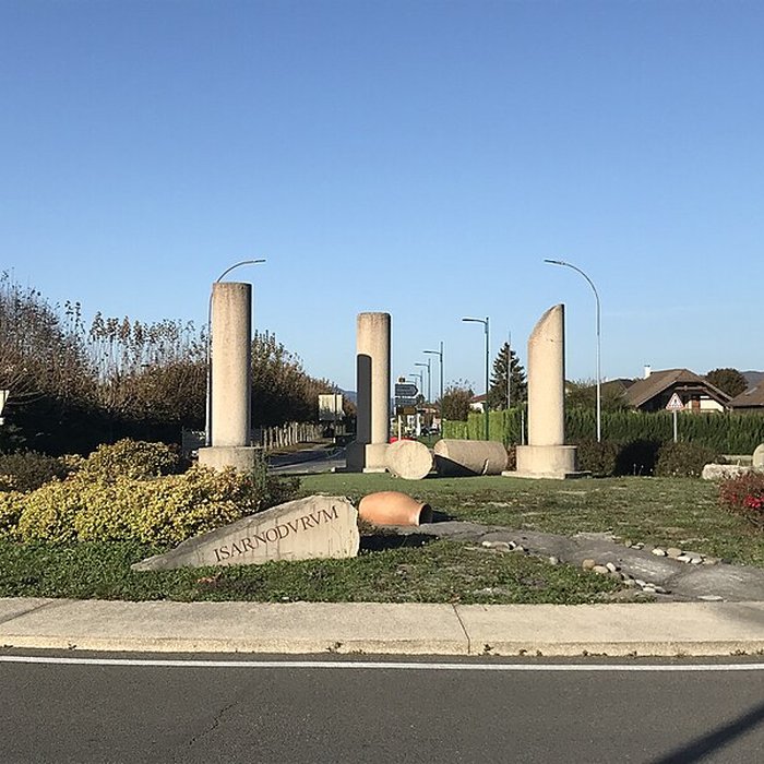 Photo de Temple romain dIzernore