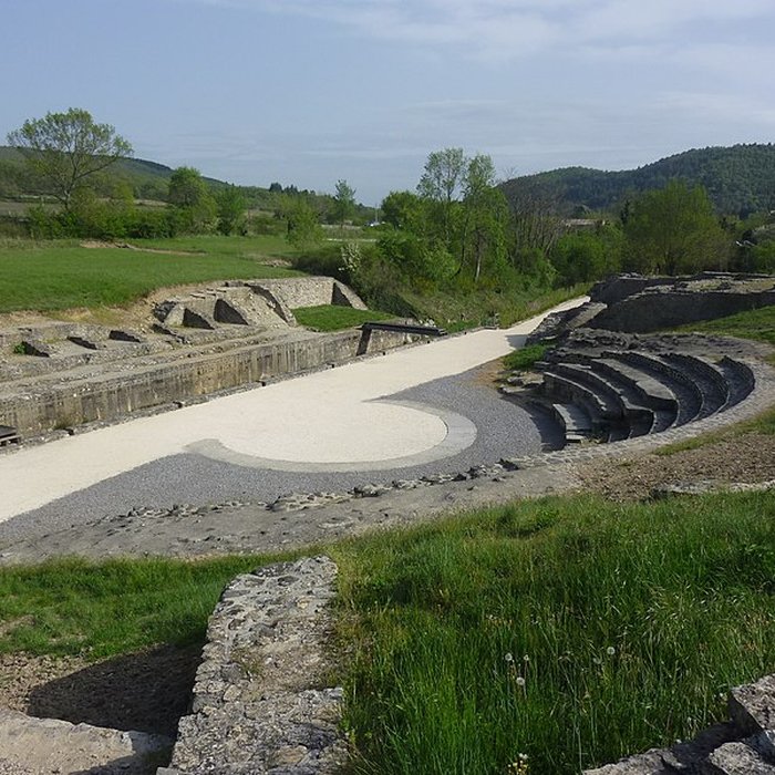 Photo de Théâtre gallo-romain dAlba-la-Romaine