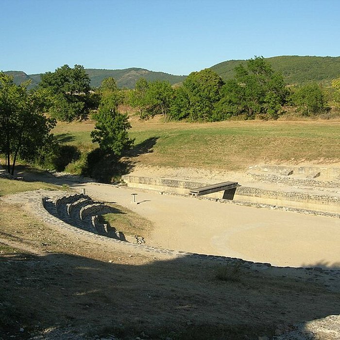 Photo de Théâtre gallo-romain dAlba-la-Romaine