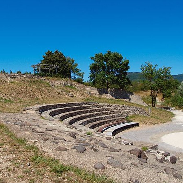 Photo de Théâtre gallo-romain dAlba-la-Romaine