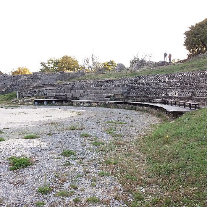 Photo de Théâtre gallo-romain dAlba-la-Romaine
