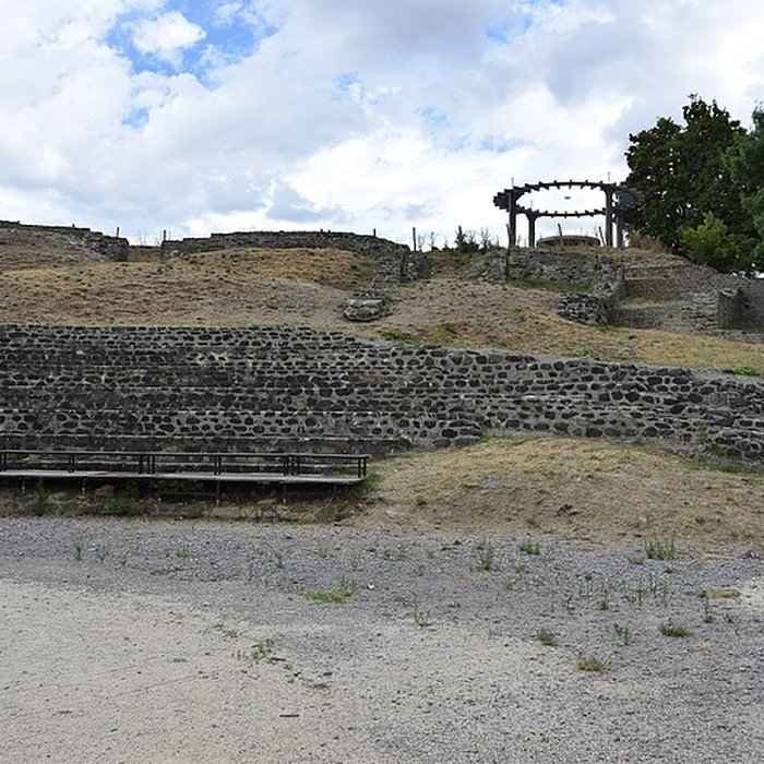 Photo de Théâtre gallo-romain dAlba-la-Romaine