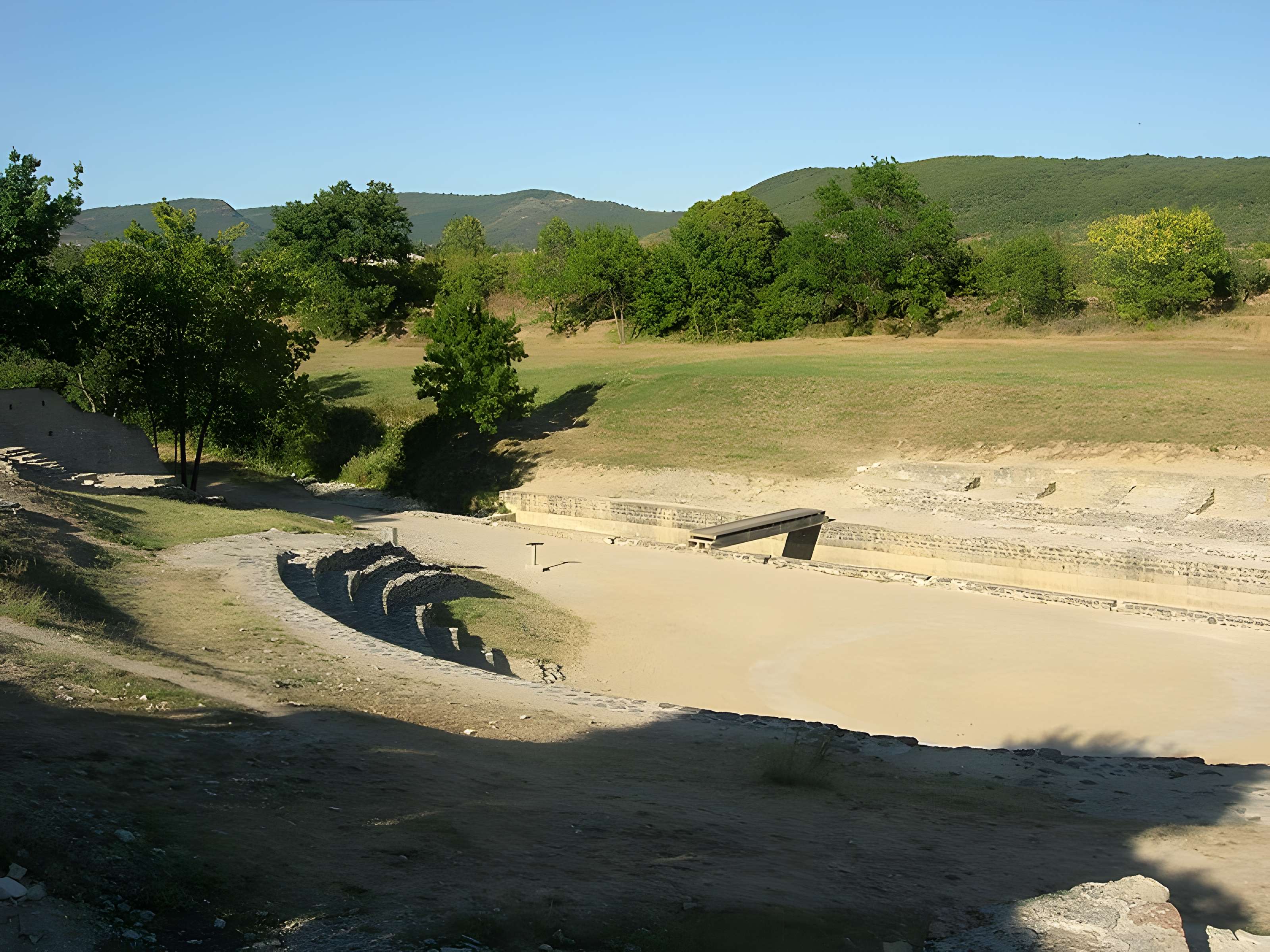 Théâtre gallo-romain d'Alba-la-Romaine