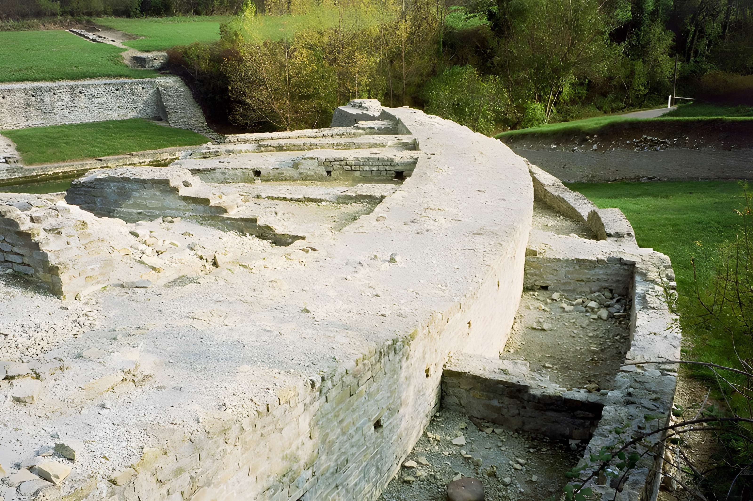 Théâtre gallo-romain d'Alba-la-Romaine