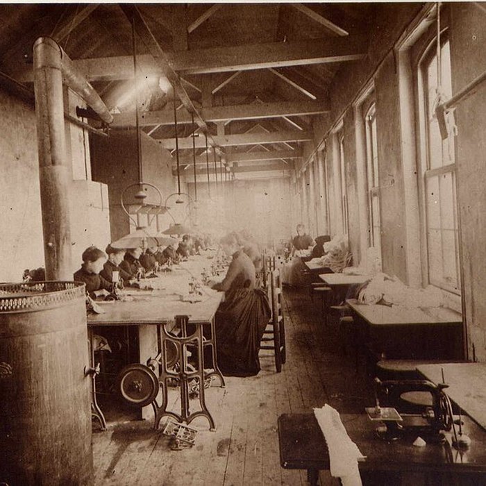 Photo de Musée de la chemiserie et de lélégance masculine