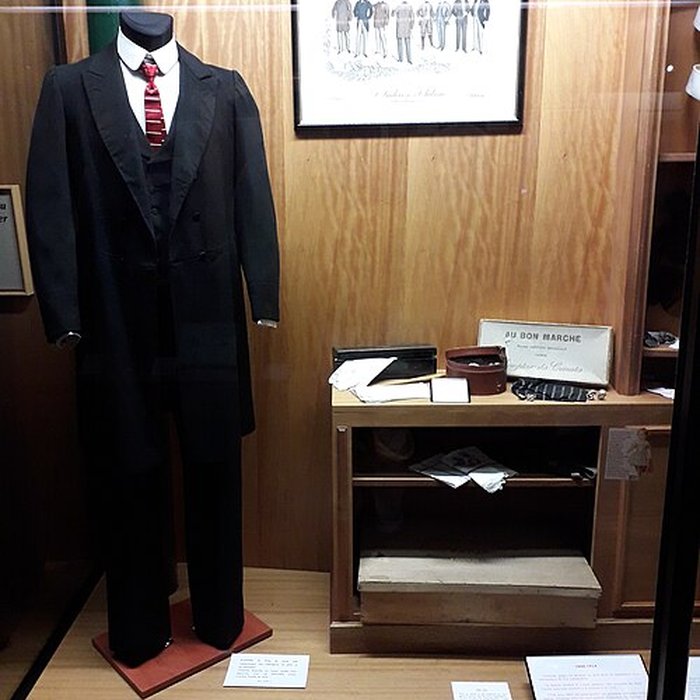 Photo de Musée de la chemiserie et de lélégance masculine