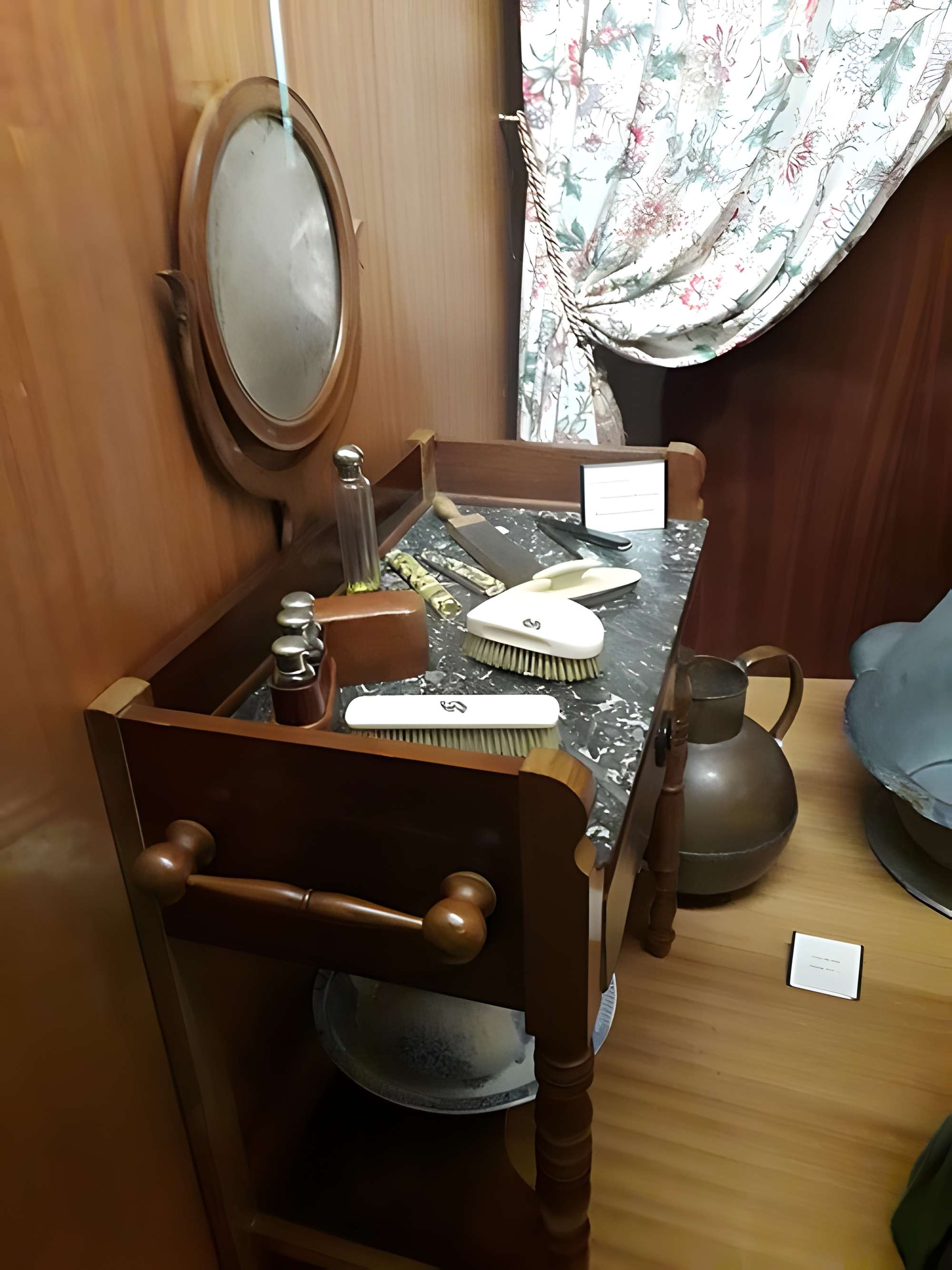 Musée de la chemiserie et de l'élégance masculine