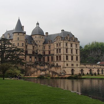 Musée départemental de la Révolution française