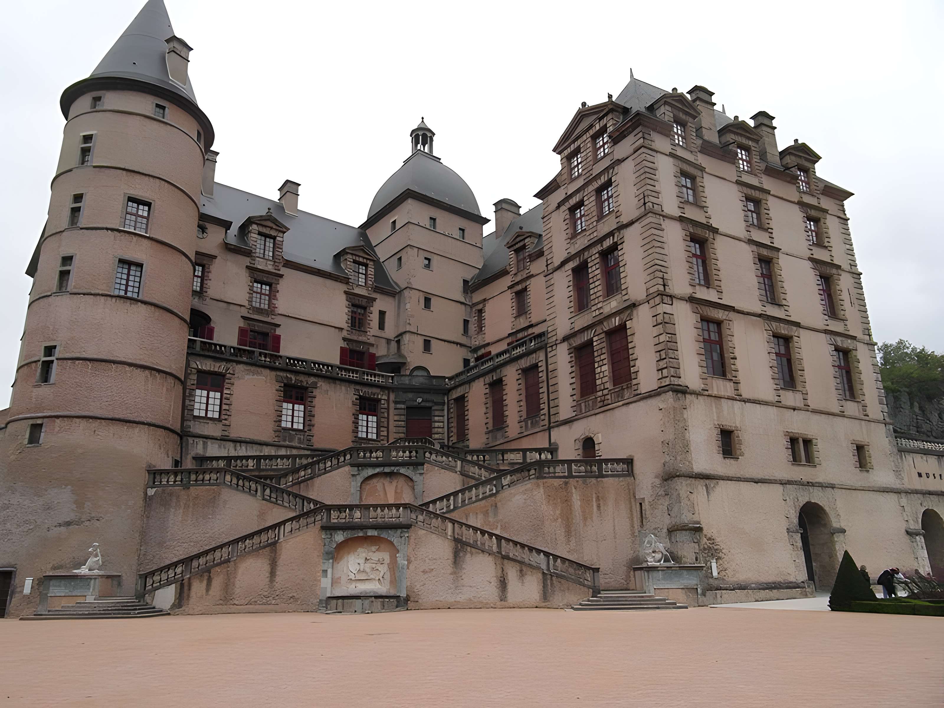 Musée départemental de la Révolution française