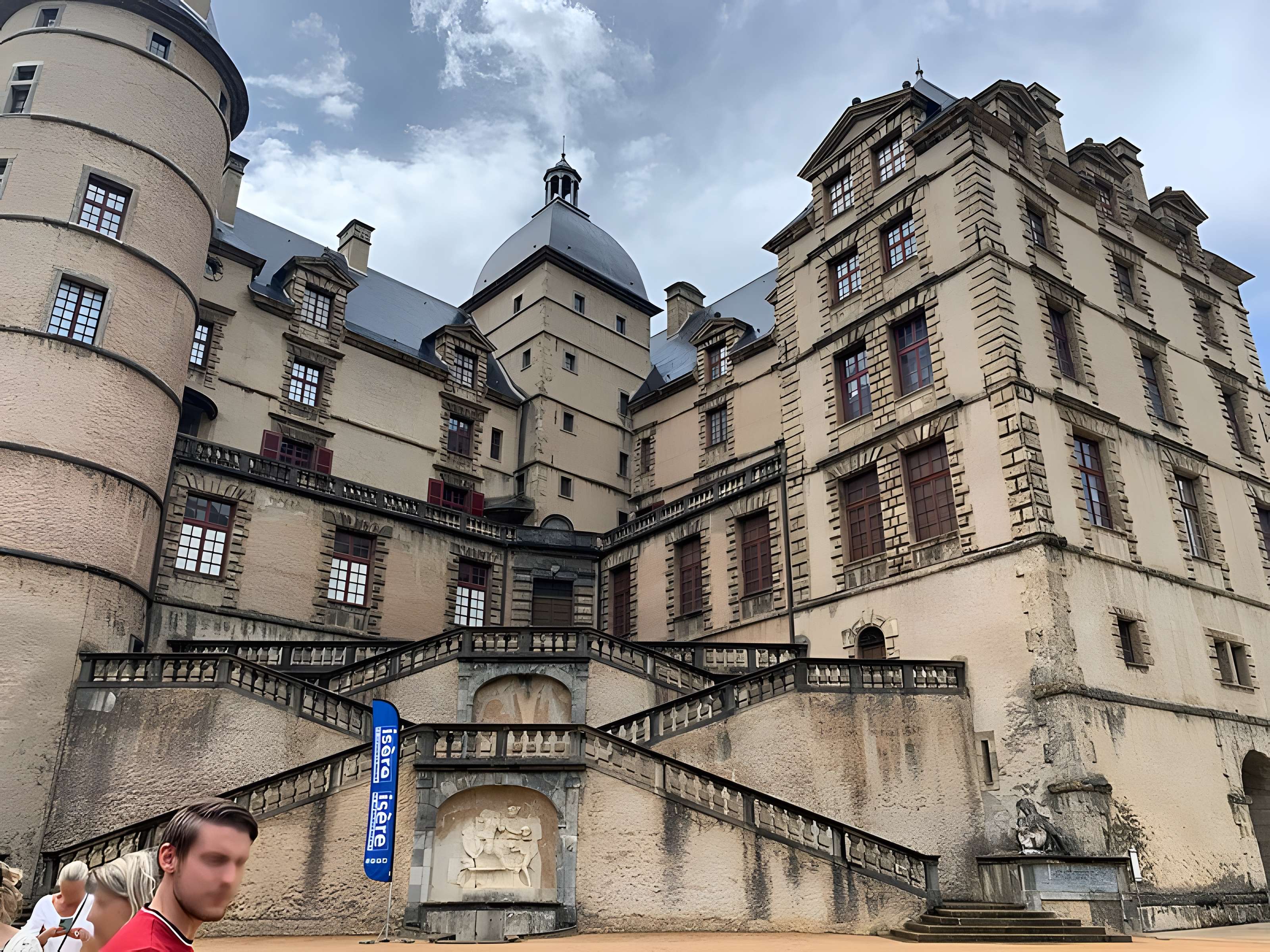 Musée départemental de la Révolution française