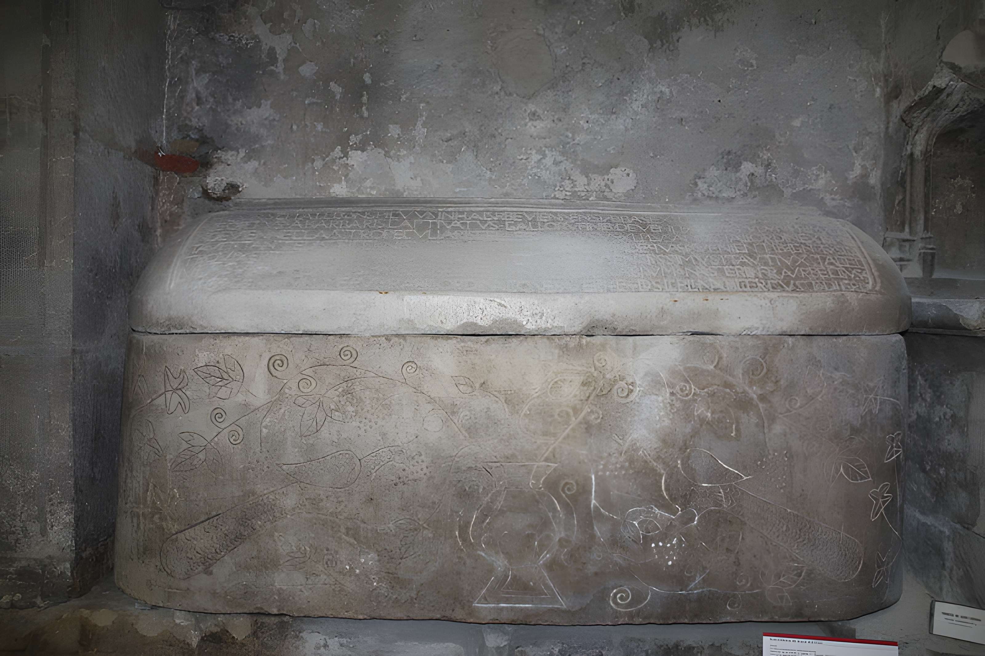 Musée lapidaire Saint-Pierre