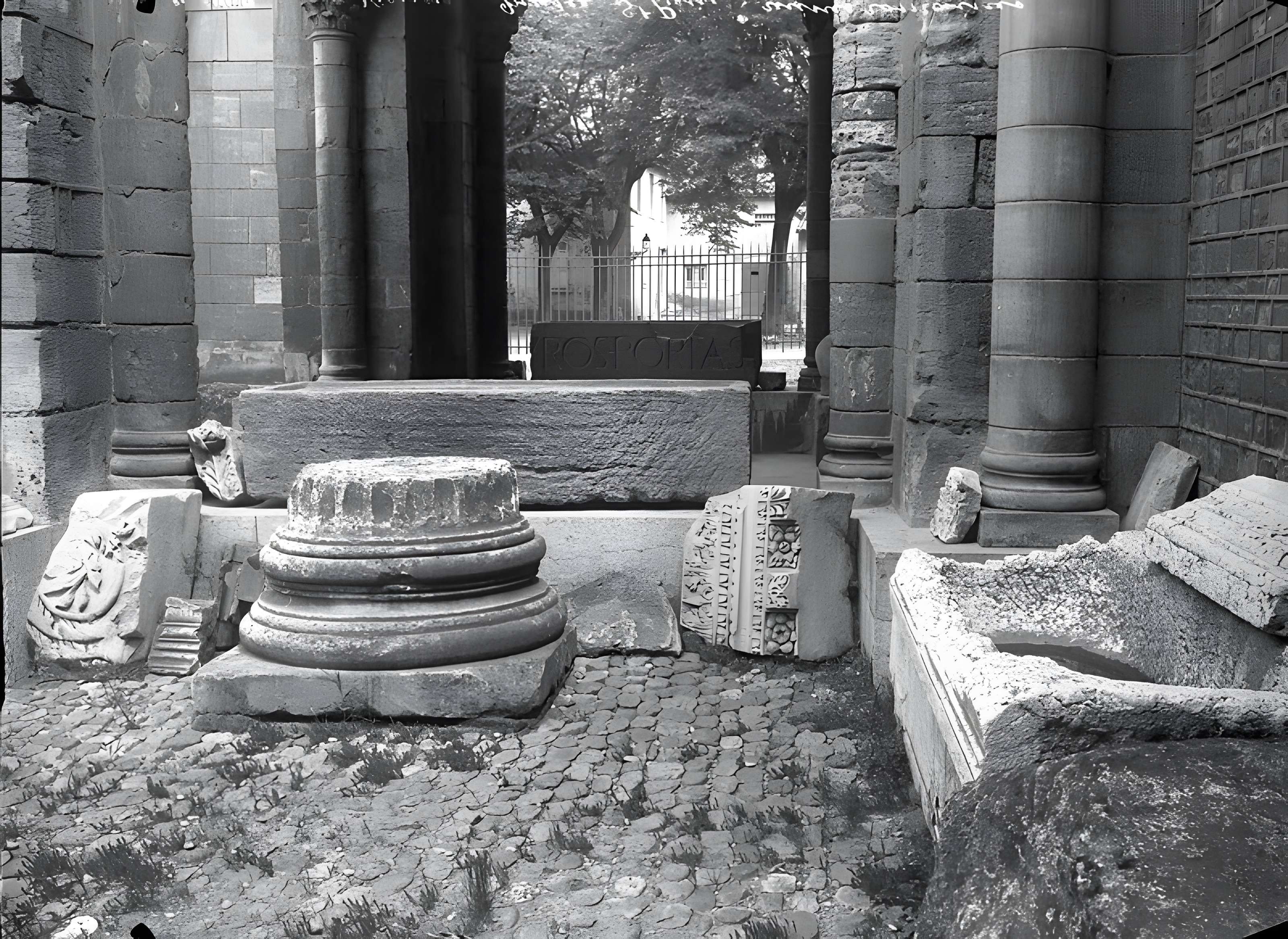 Musée lapidaire Saint-Pierre