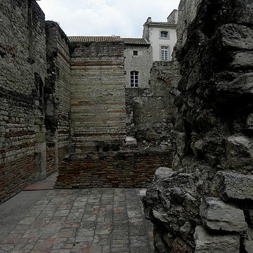 Thermes de Constantin à Arles