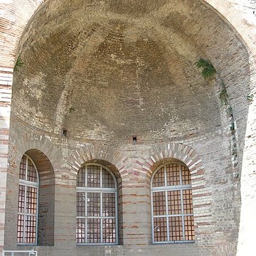 Thermes de Constantin à Arles