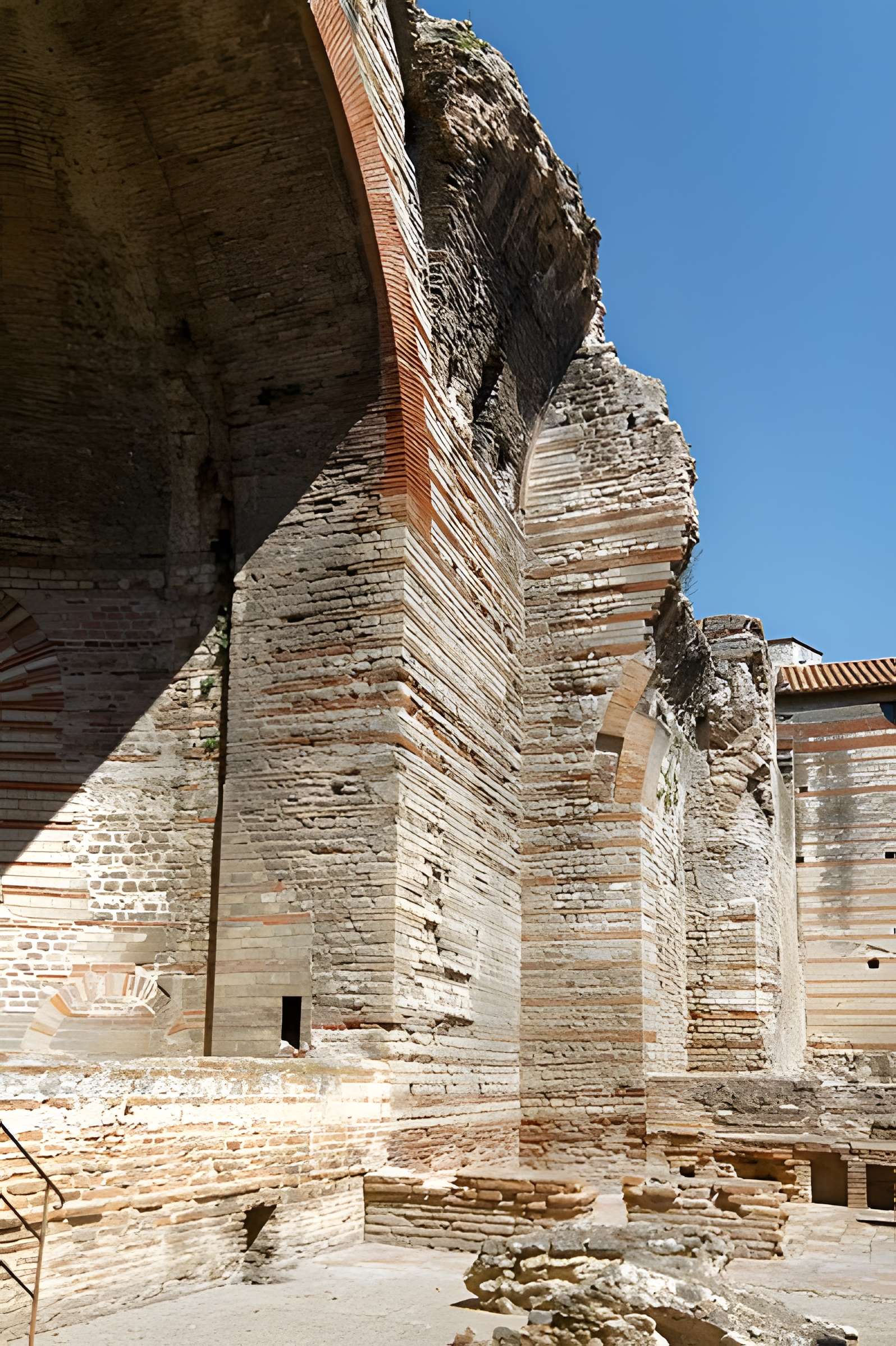 Thermes de Constantin à Arles