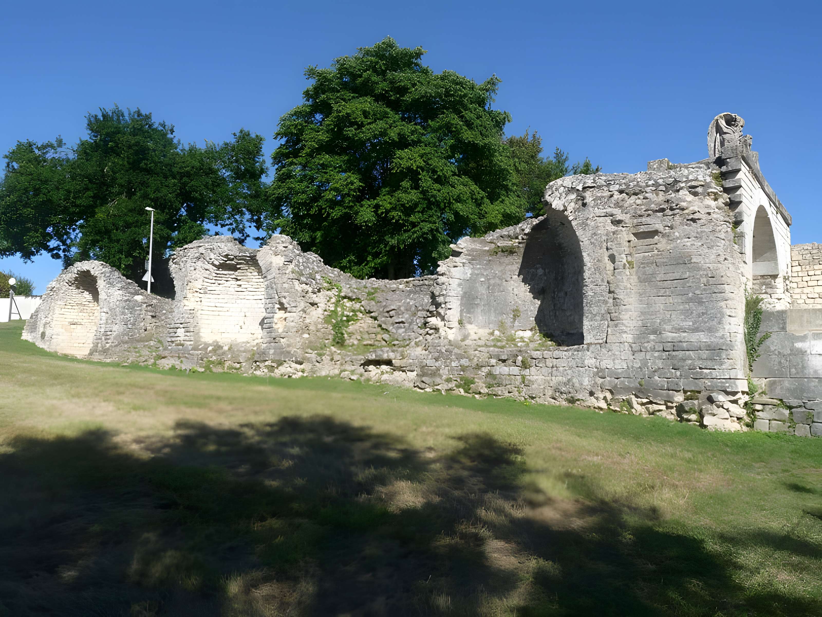 Thermes de Saint-Saloine à Saintes