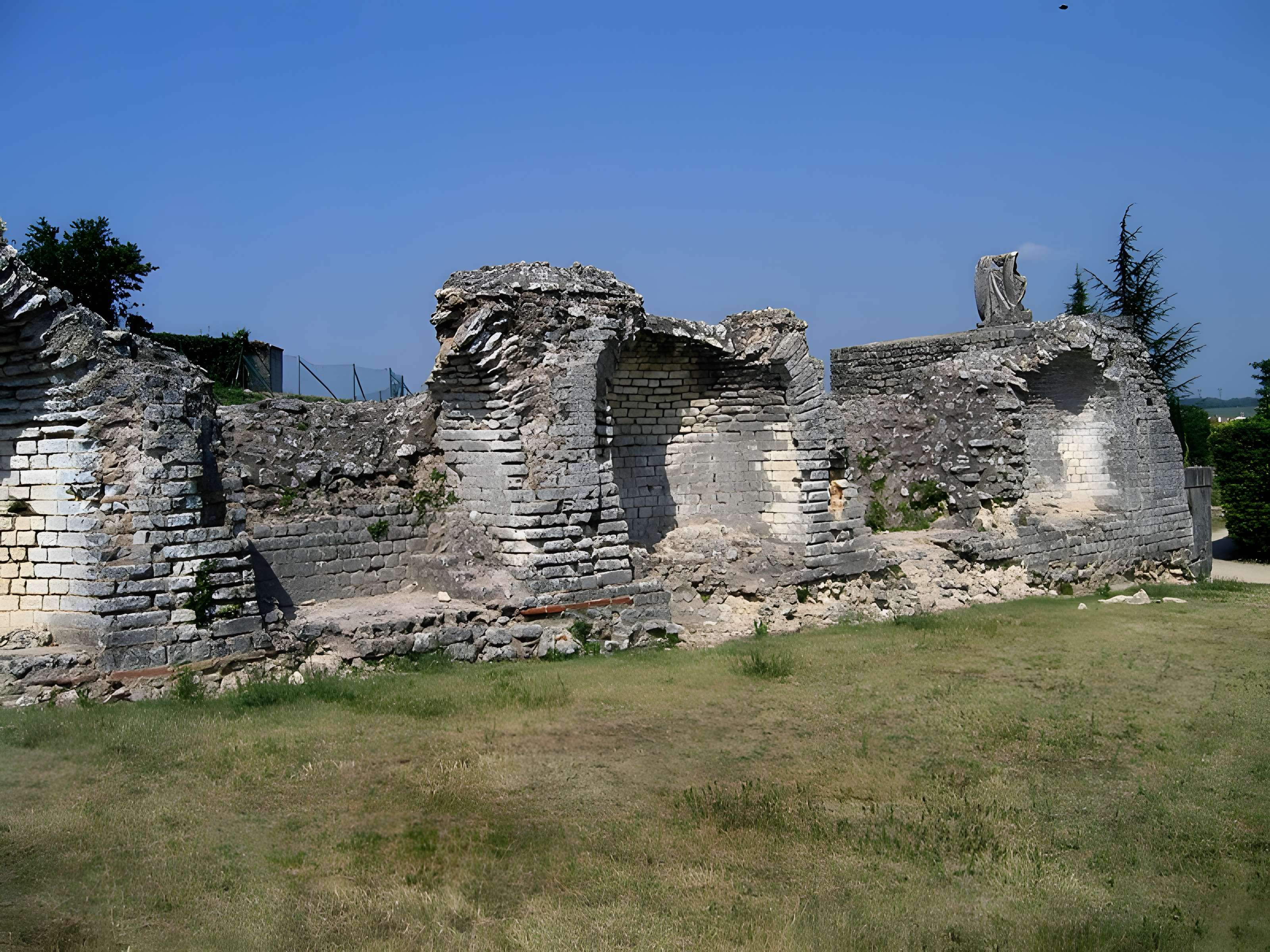Thermes de Saint-Saloine à Saintes