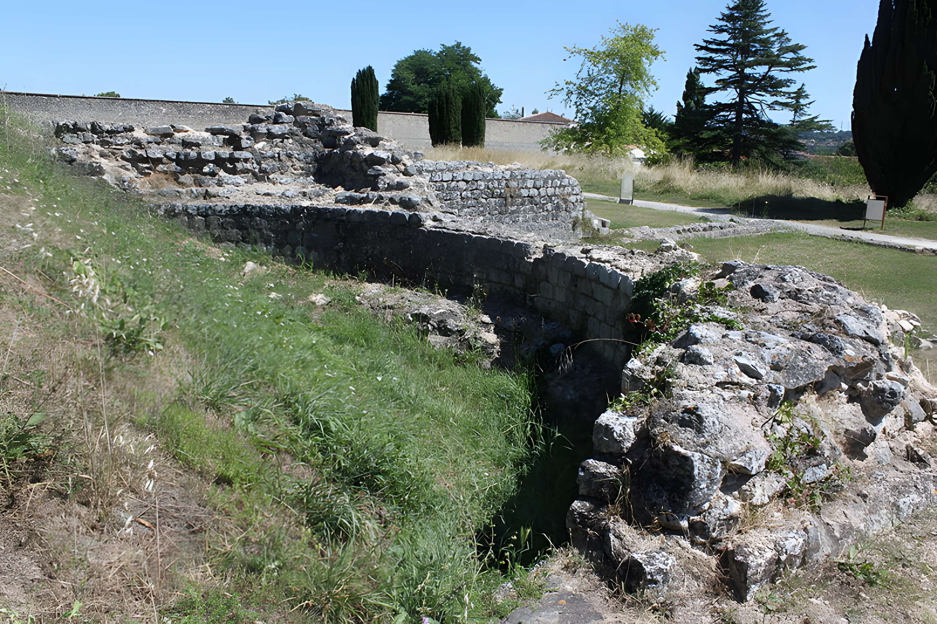 Thermes de Saint-Saloine à Saintes