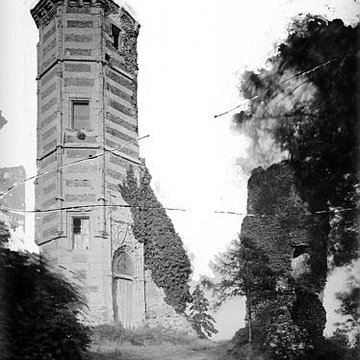 Tour Anne-de-Bretagne à Montfort-lAmaury