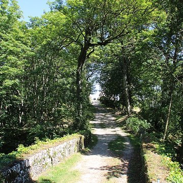 Tour Anne-de-Bretagne à Montfort-lAmaury