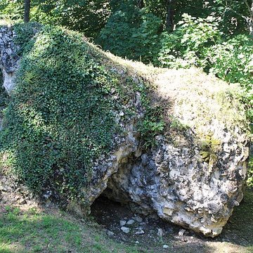 Tour Anne-de-Bretagne à Montfort-lAmaury