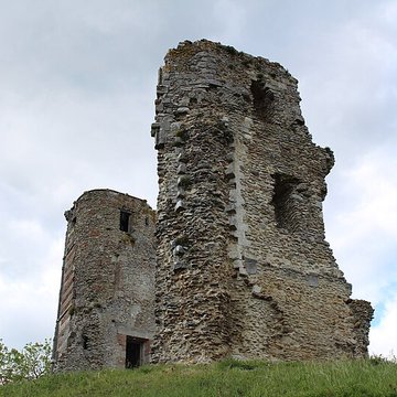 Tour Anne-de-Bretagne à Montfort-lAmaury