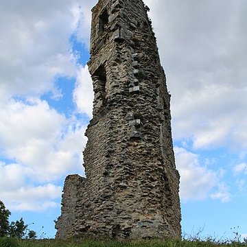 Tour Anne-de-Bretagne à Montfort-lAmaury