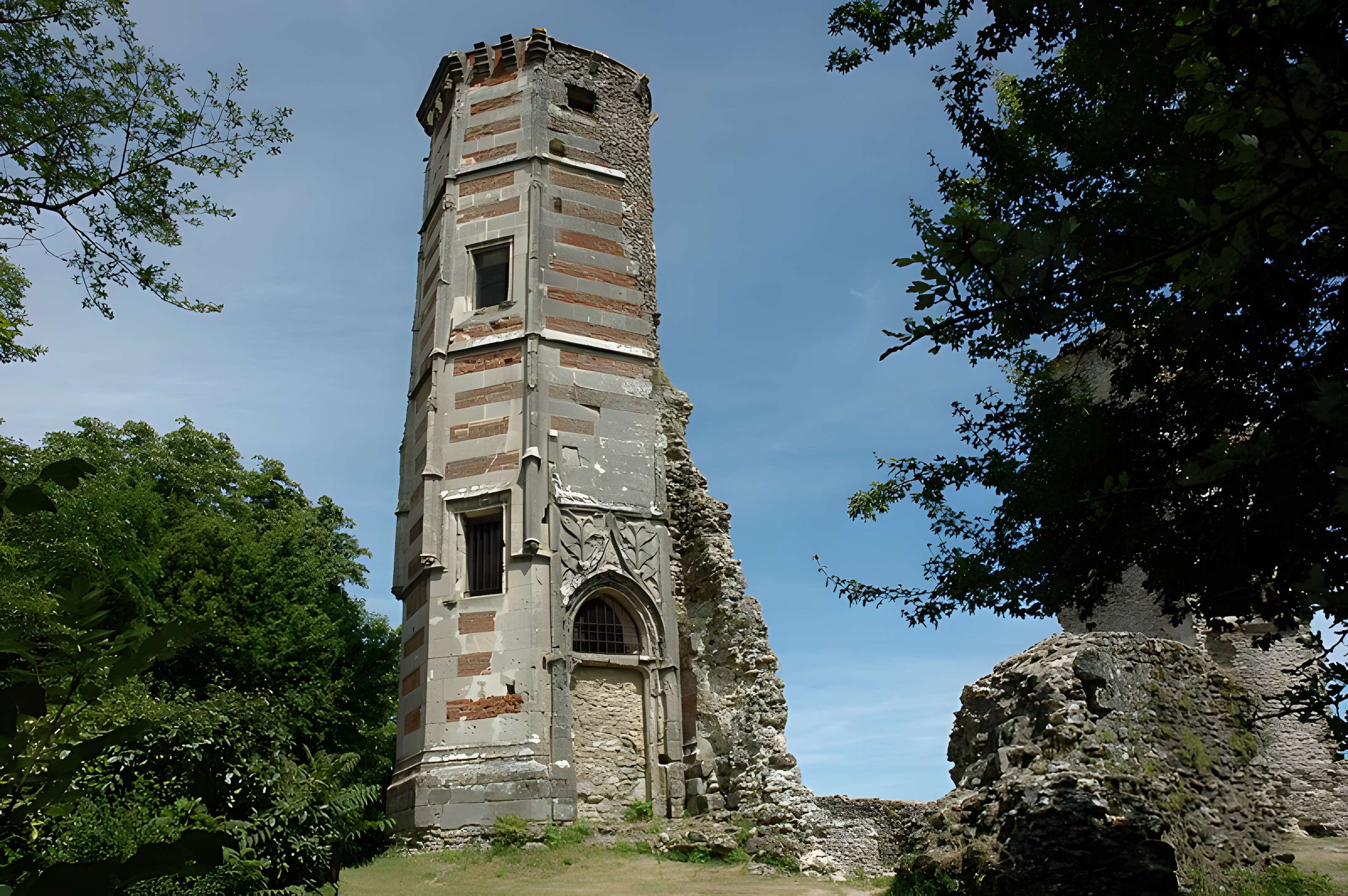 Tour Anne-de-Bretagne à Montfort-l'Amaury