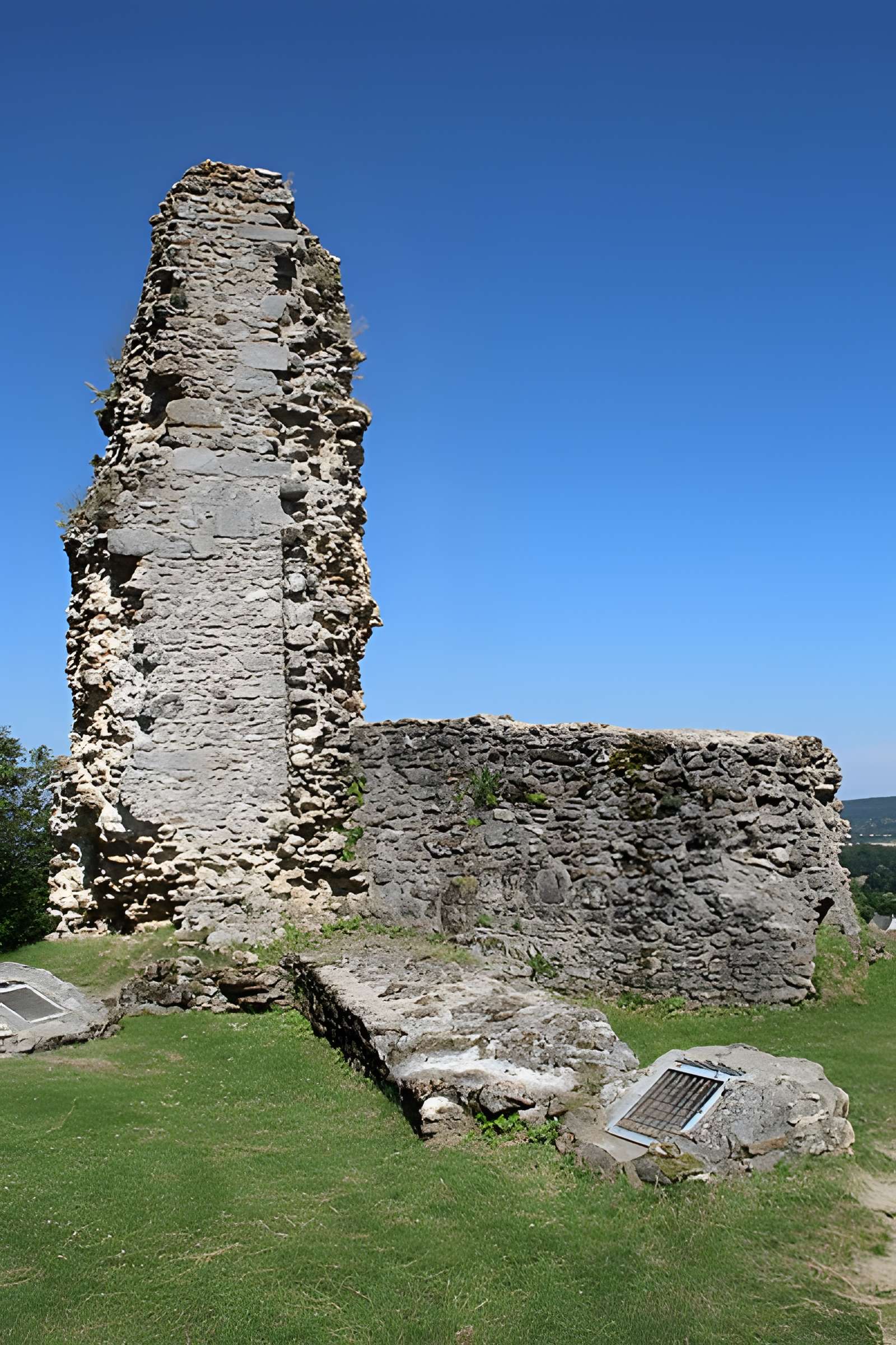 Tour Anne-de-Bretagne à Montfort-l'Amaury