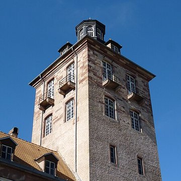 Tour au 9 Place de lHôpital à Strasbourg