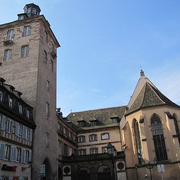 Tour au 9 Place de lHôpital à Strasbourg
