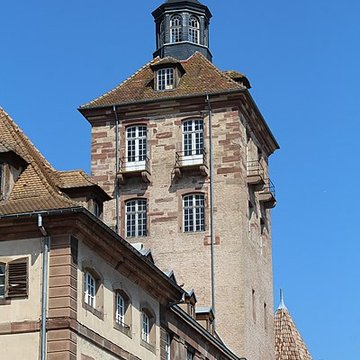Tour au 9 Place de lHôpital à Strasbourg