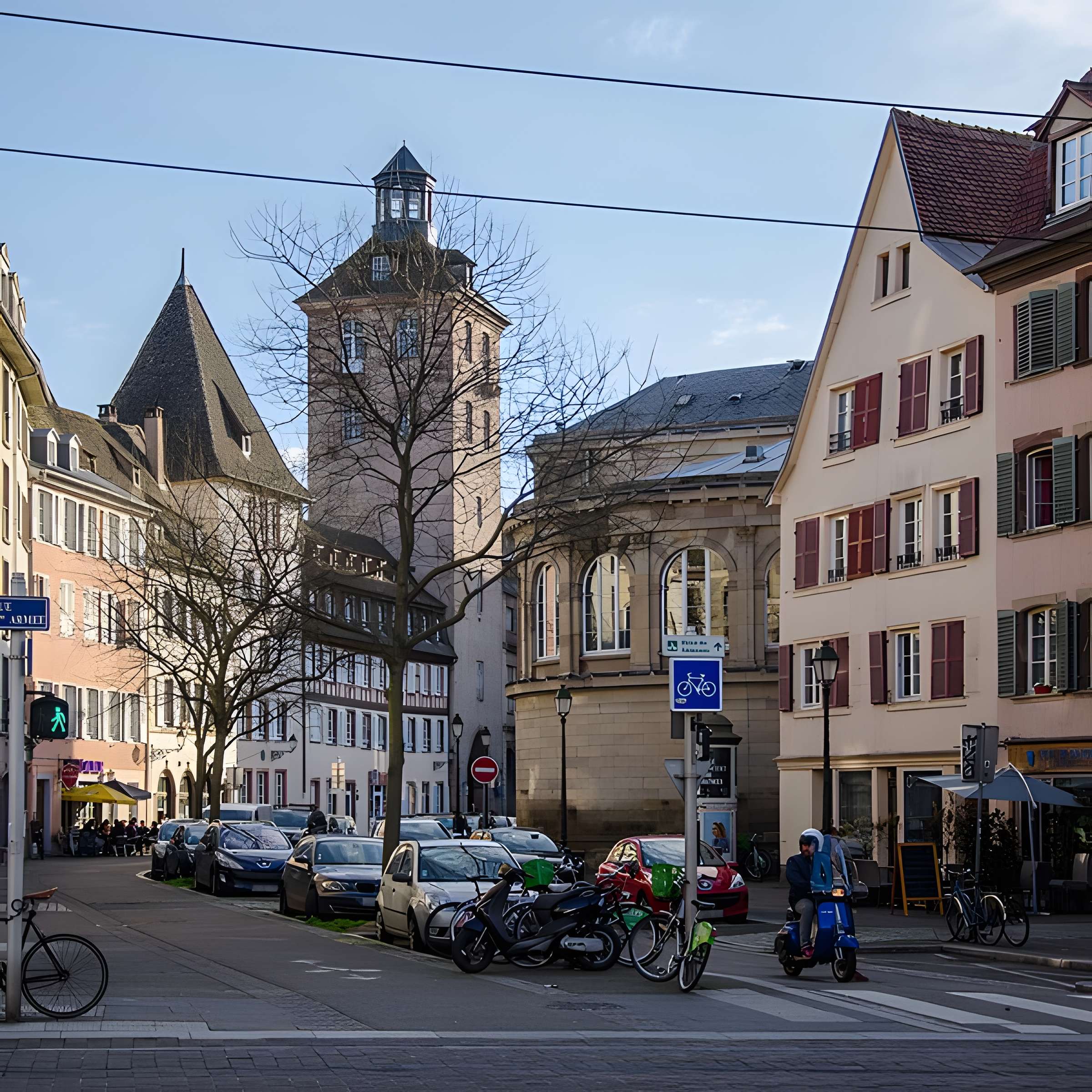 Tour au 9 Place de l'Hôpital à Strasbourg