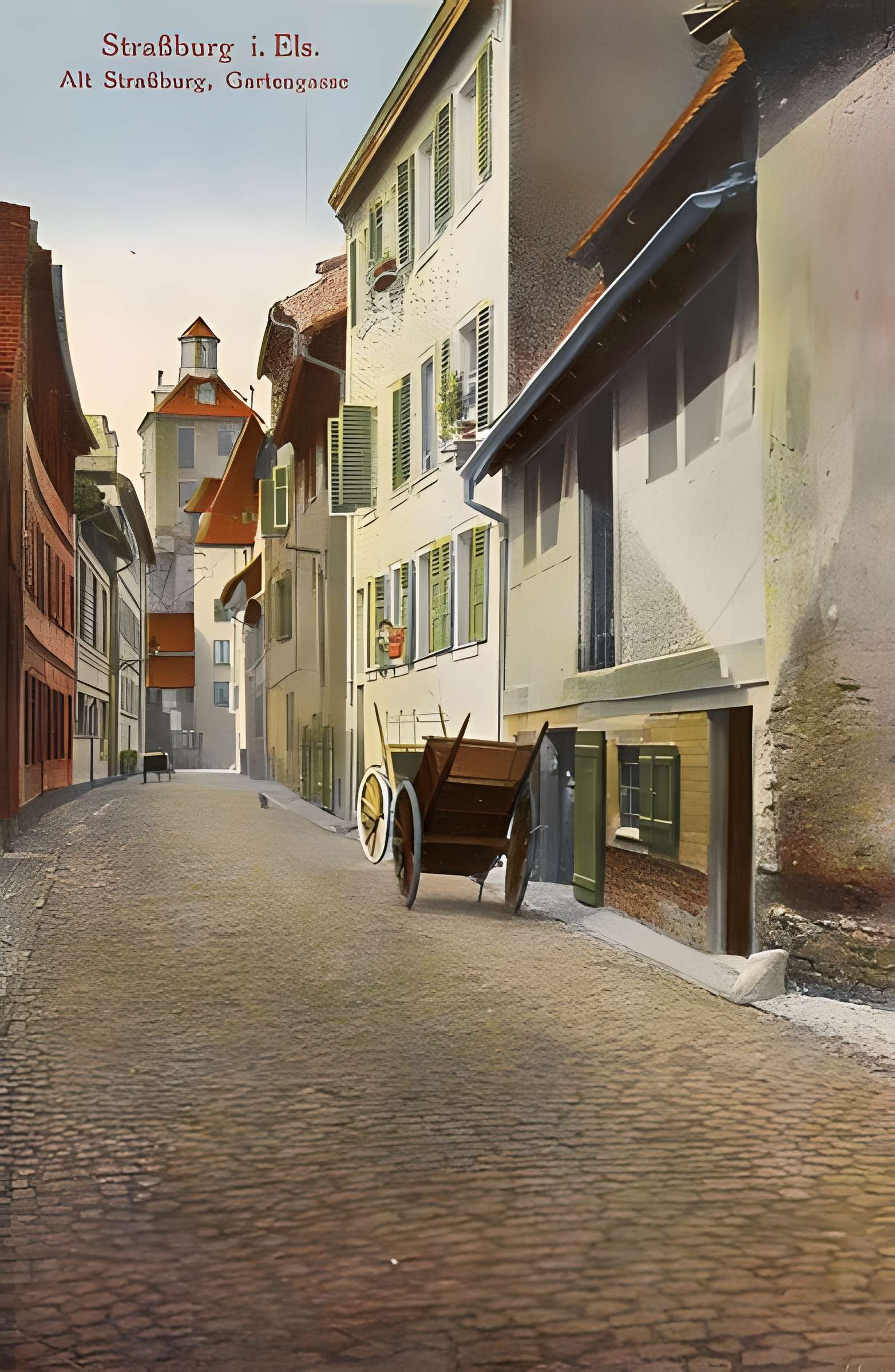 Tour au 9 Place de l'Hôpital à Strasbourg