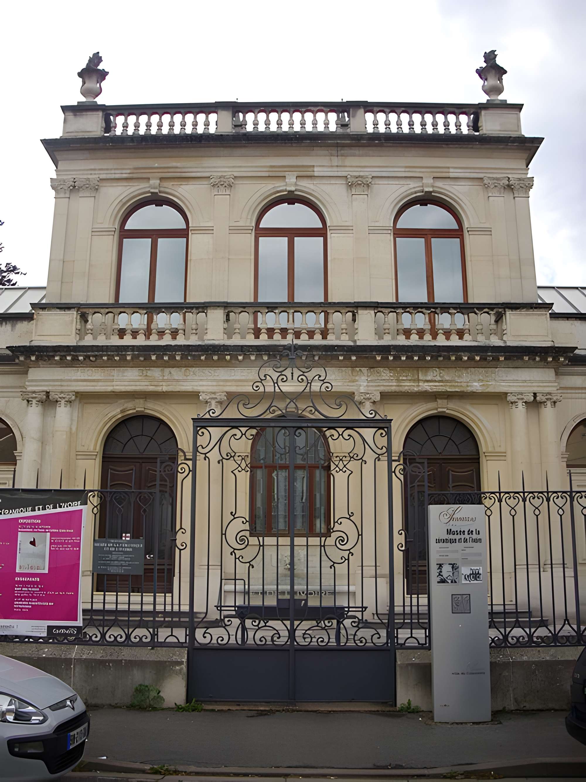 Musée de la céramique et de l'ivoire