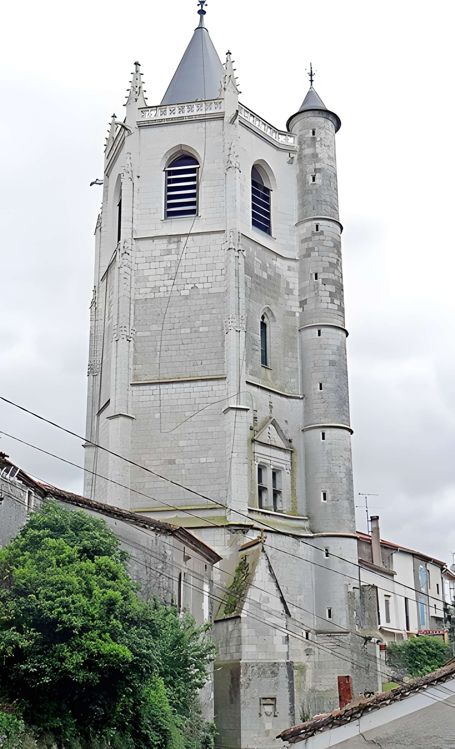Tour de Hautefage-la-Tour