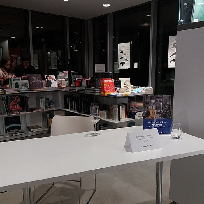 Photo de Musée des Confluences ; musée Guimet ; muséum dhistoire naturelle